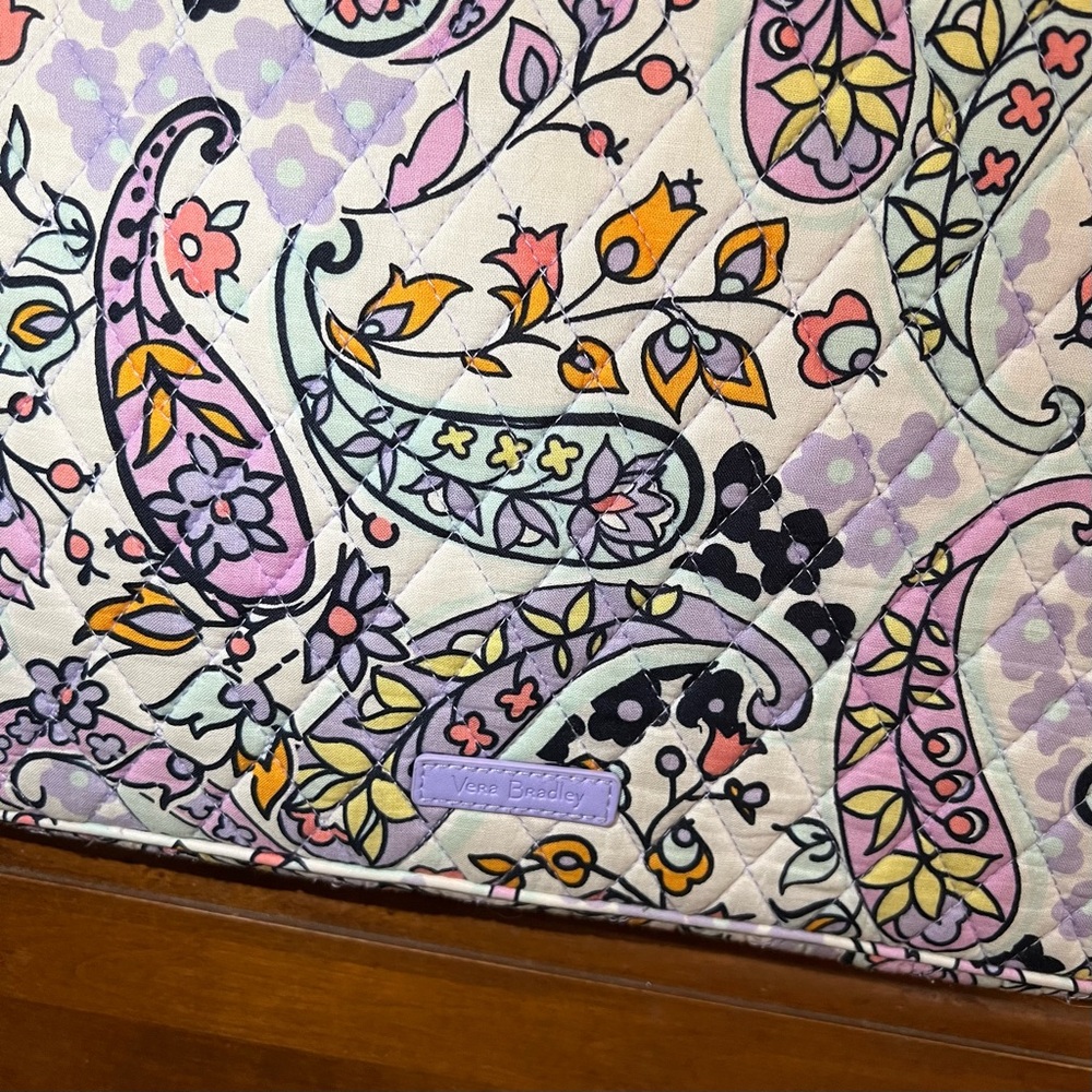 Vera Bradley Padded Laptop Sleeve Meddalena Paisley Soft - Picture 4 of 6